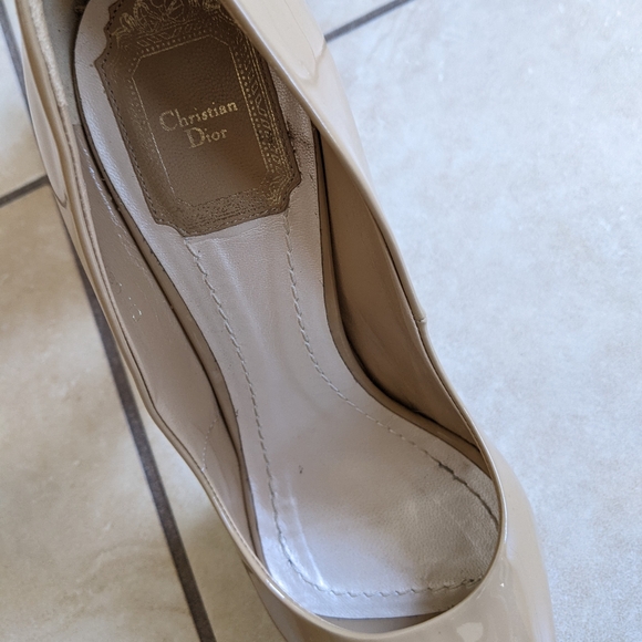 CHRISTIAN DIOR Patent Leather Pumps Size 37.5 Authentic CD Shoes - Picture 7 of 16